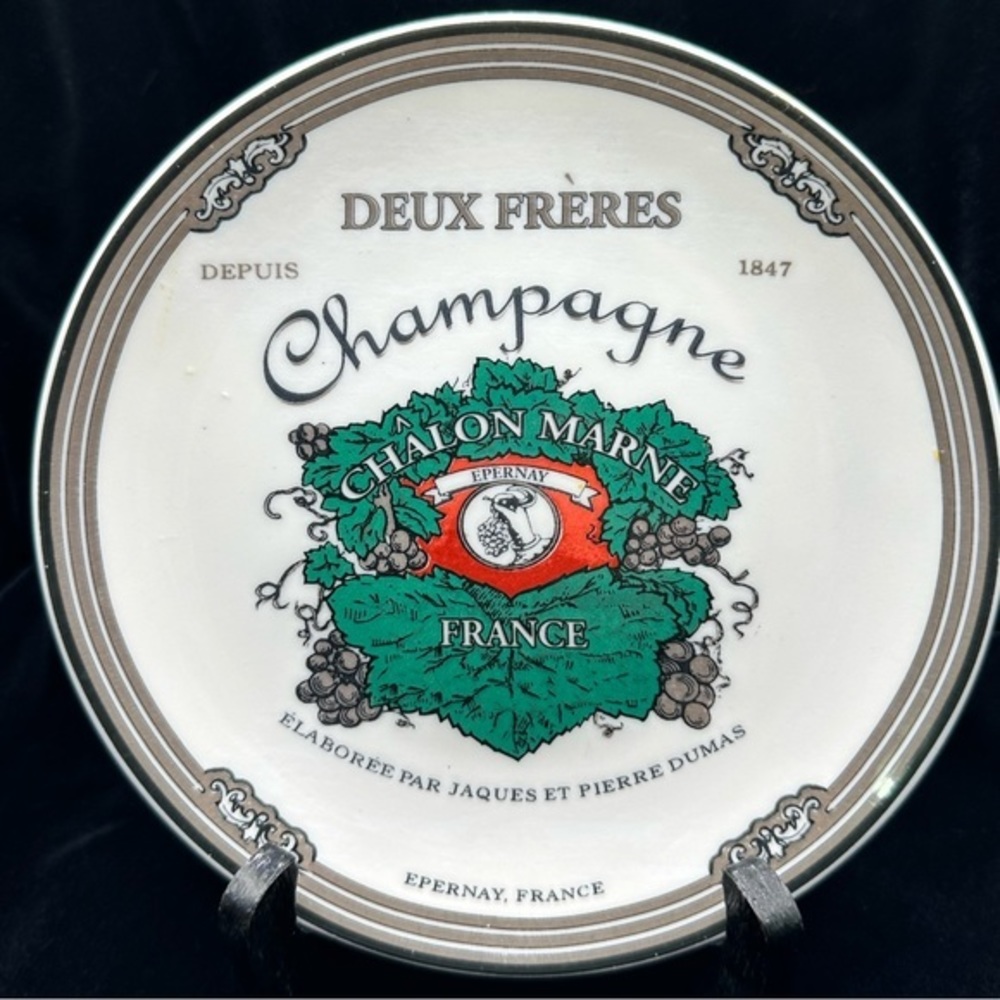 2005 Deux Freres Champagne 6 in Plate